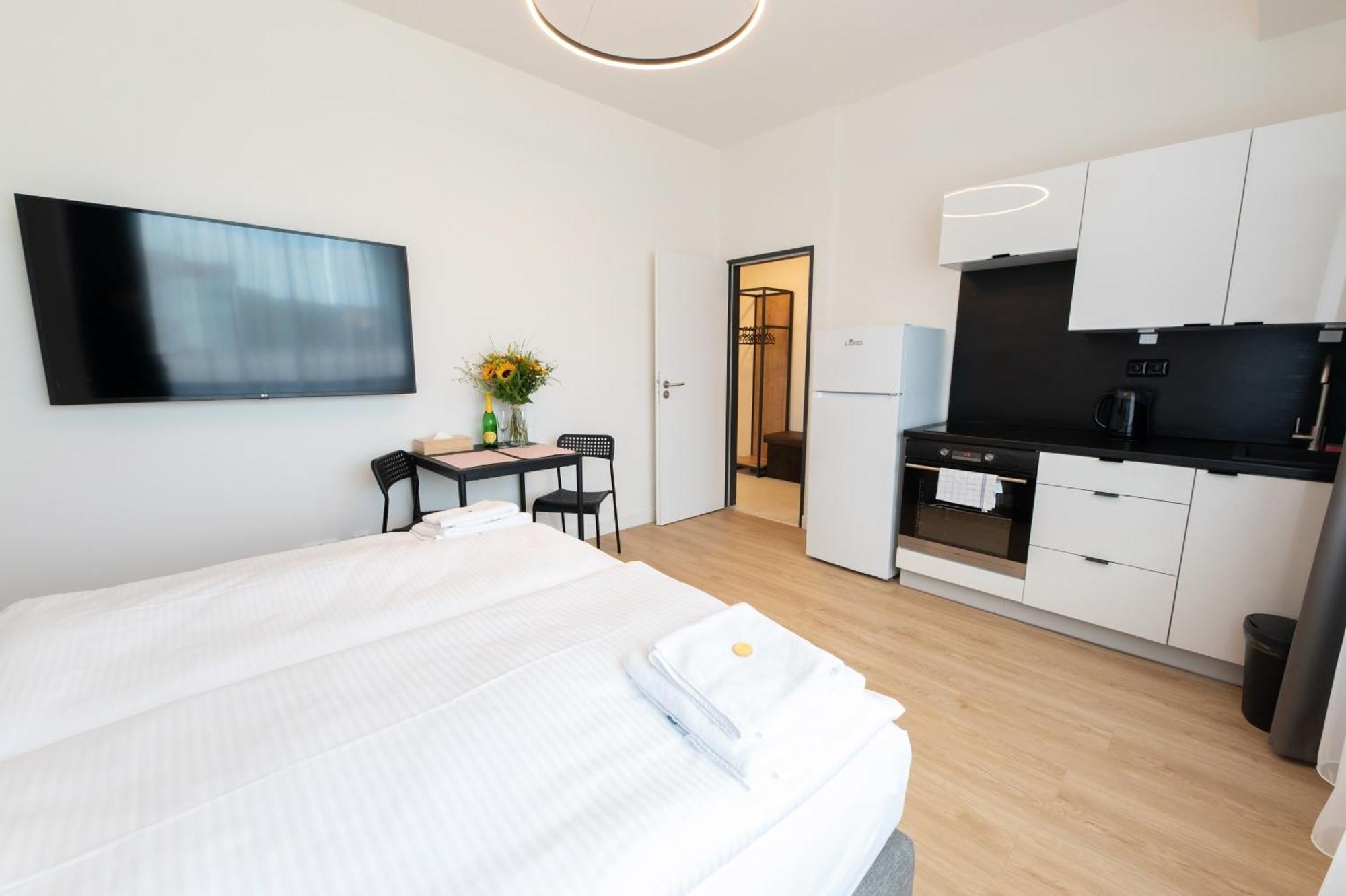 Post 120 Hotel Prag